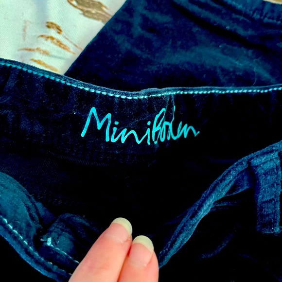 Mini Boden navy velvet pants with sequin pockets - Picture 2 of 5